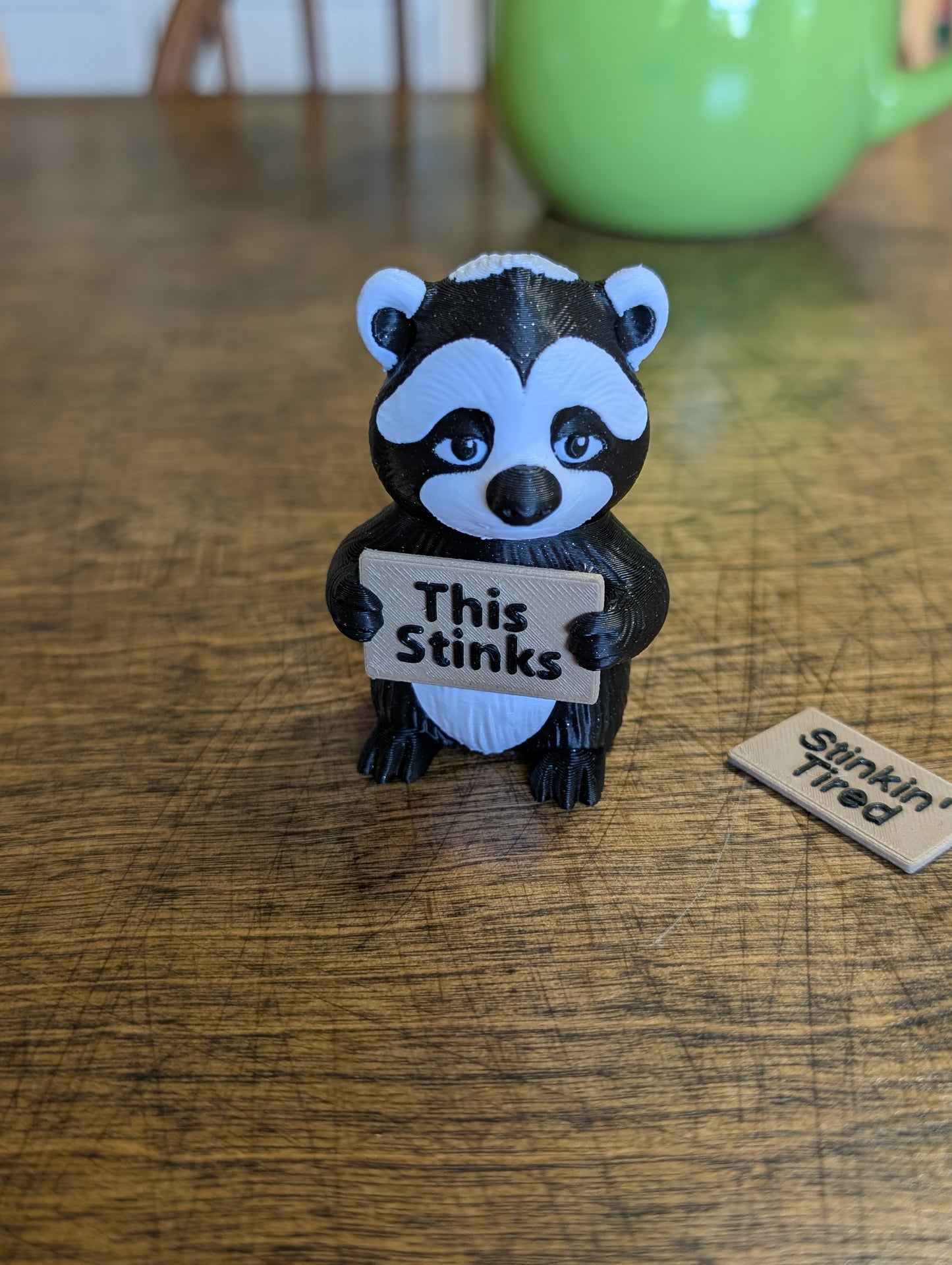 Grumpy Skunk Desk Figurine — 4.5 Inch | 2 Interchangeable Signs