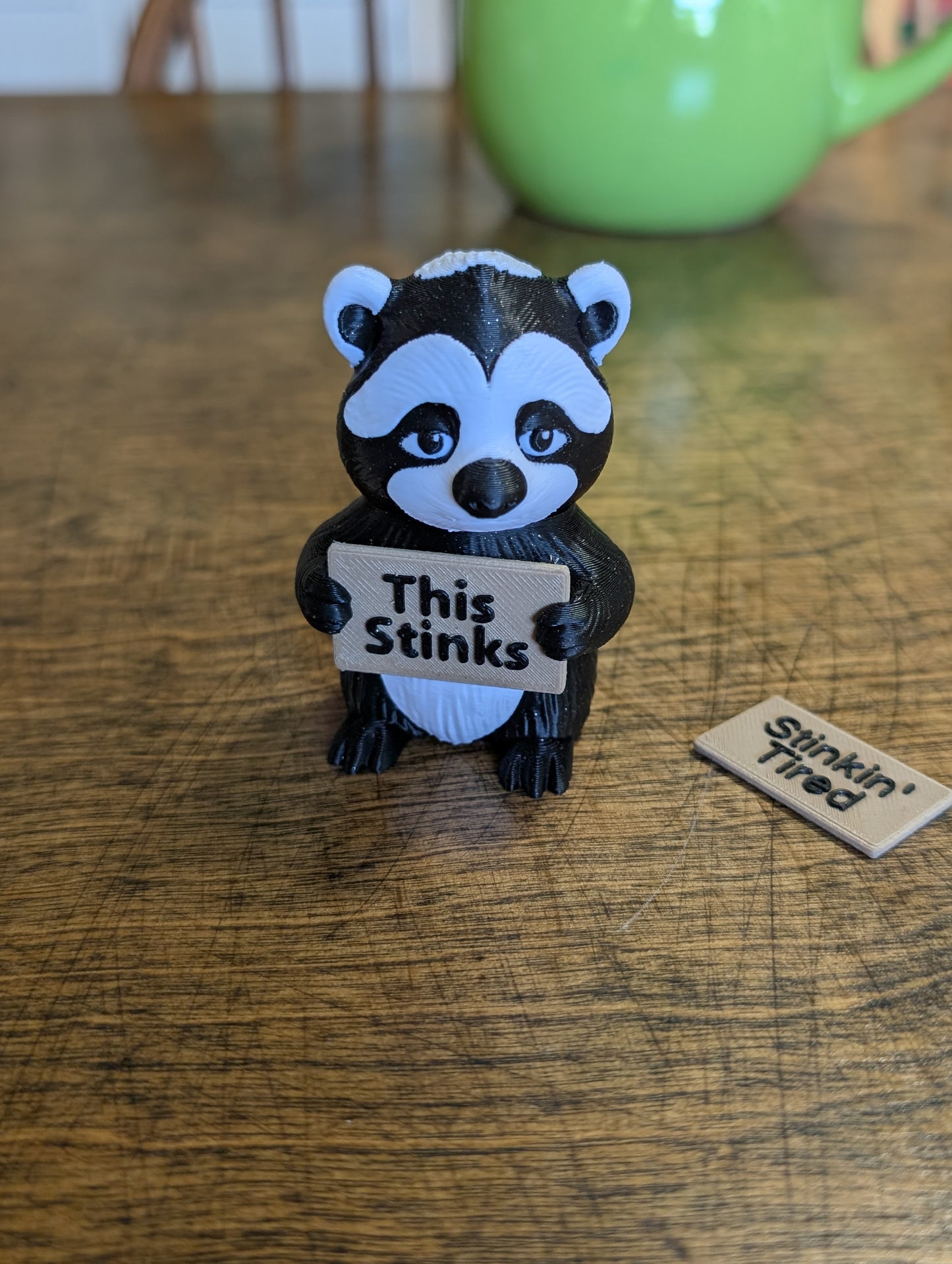 Grumpy Skunk Desk Figurine — 4.5 Inch | 2 Interchangeable Signs