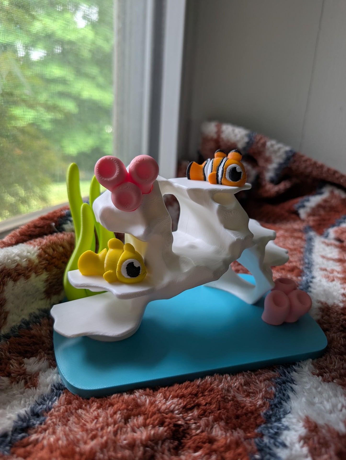 Ocean Coral Reef Diorama — Articulating Clownfish & Goby Interactive Scene