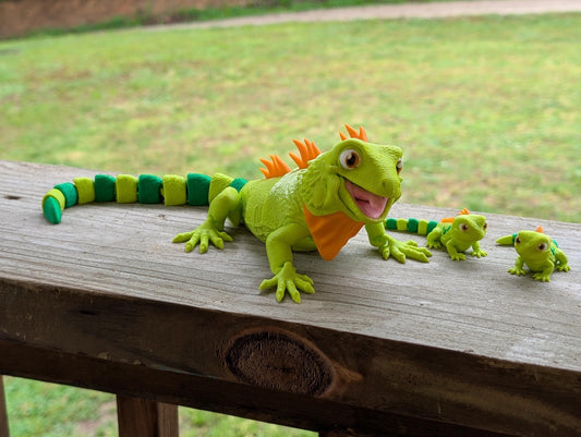 Articulating Iguana Family Set — Large Iguana & 2 Baby Iguanas