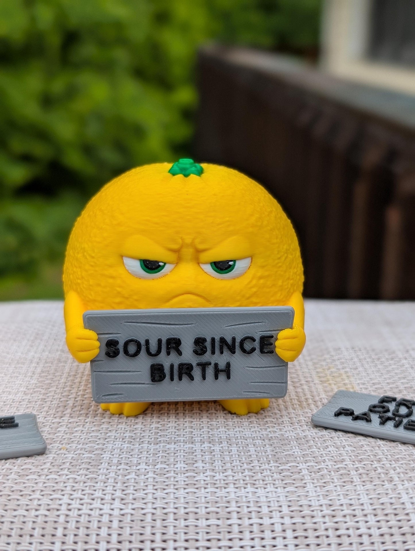 Grumpy Lemon — Funny Desk Figurine with 3 Interchangeable Signs